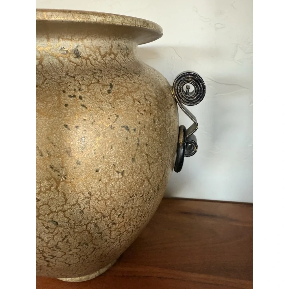 VTG Mid‎ Century Fine Crackle Glaze Vase in Metallic Gold Black Decor Handles